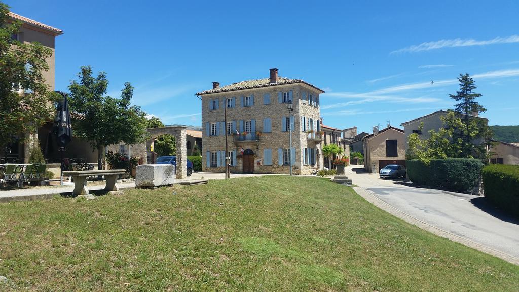 Vvf Haute Provence Lagrand Εξωτερικό φωτογραφία